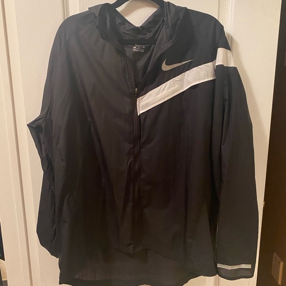Nike windbreaker - Picture 1 of 3